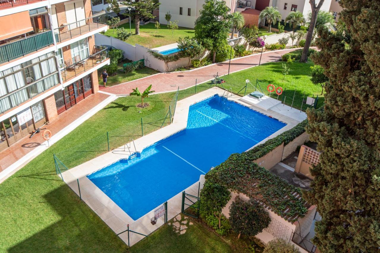 Apartamento Alef Apartment Торемолинос Екстериор снимка